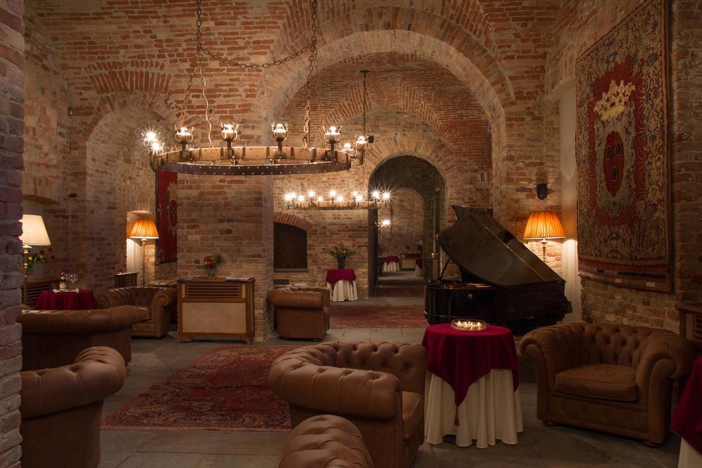 Castello Di Hotel 5*