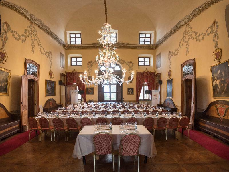 Hotel Castello Di 5*